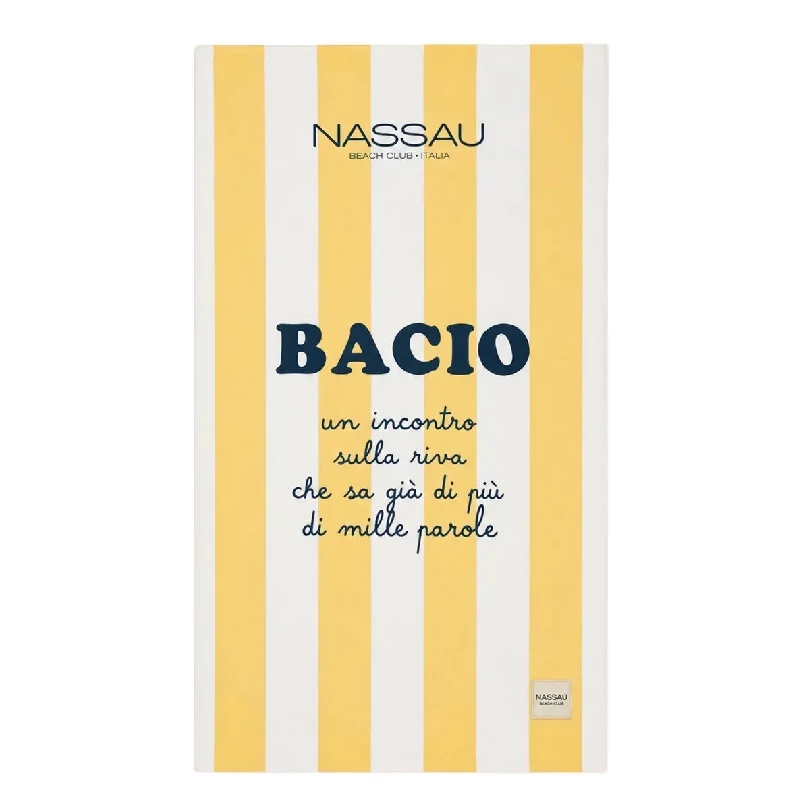 Nassau beach culture telo mare bacio